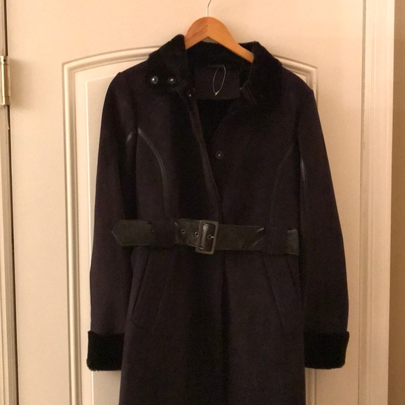Women’s black coat - Picture 2 of 3